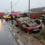 maşină răsturnată la Buzoeşti (2)
