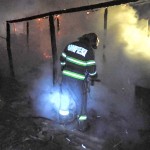 Incendiu la un adăpost de animale din Ștefănești, Zăvoi (2)