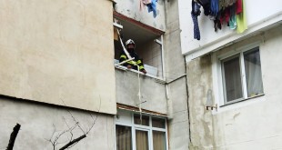  Explozie într-un bloc din Trivale; locatari evacuaţi