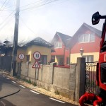 Incendiu la o casă din comuna Stoenești (1)