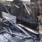 Locuinţe garaje şi maşini cuprinse de flăcări (1)