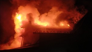  Explozie la o casă din Piscani (2)