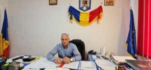  Mihai Georgescu, primarul comunei Călinești