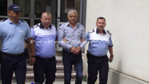 Primarul comunei Călineşti a fost pus sub control judiciar (9)
