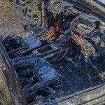 Autoturism cuprins de flăcări (2)