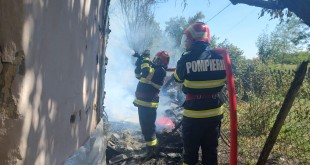 Incendiu locuință Costești, strada Zorile (1)