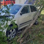 Accident la Pârvu Roșu, între un tractor și un autoturism (2)