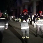 Persoane evacuate dintr-un bloc din cartierul Frații Golești  (5)