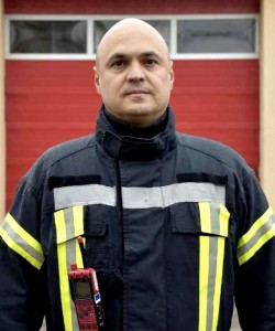 Marius - șeful turei de intervenție de la Stația de Pompieri Scornicești