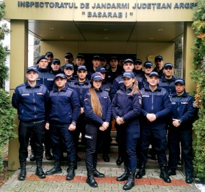 elevi jandarmi în practică la Jandarmeria Argeș