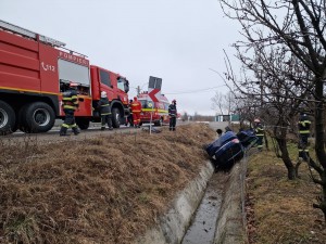 Autoturism răsturnat (3)