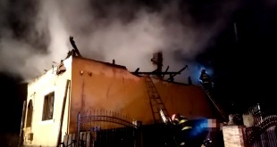 Incendiu la o casă din comuna Rucăr (2)