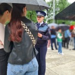 Poliţiştii prezenţi în mijlocul copiilor de 1 iunie (2)
