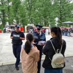 Poliţiştii prezenţi în mijlocul copiilor de 1 iunie (3)