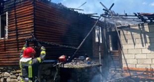 Incendiu casă Sălătrucu (1)