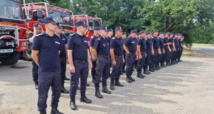 Pompierii români dislocaţi în Franţa, pregătiţi să intervină (1)