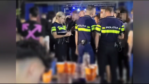 Verificări ale polițiștilor la un eveniment public (6)
