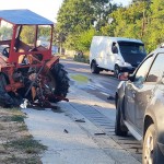 Accident rutier între un tractor și un autoturism (2)