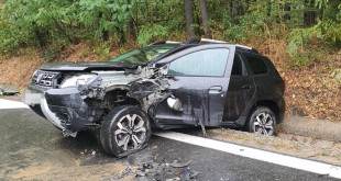 Autoturisme implicate în accidente la Drăganu și Țițești (1)