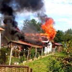 Incendiu la o locuință din comuna Aninoasa (1)