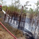  Incendiu la un utilaj în comuna Suseni, satul Budești (7)