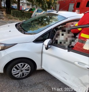 Accident cu două autoturisme implicate în cartierul Prundu