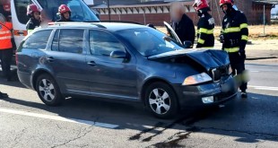 Accident cu două autoturisme pe bulevardul Nicolae Bălcescu (2)