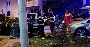 Accident cu patru mașini în Pitești, lângă Bazin (1)