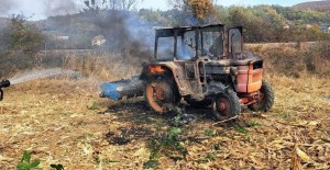 Incendiu la un tractor pe un câmp din comuna Băiculești