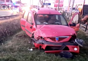 Accident între două autoturisme pe Calea Craiovei