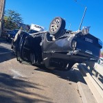 Autoturism răsturnat Pitești, zona Podul Viilor (5)