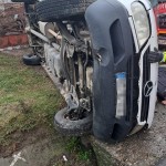 Autoutilitară răsturnat în localitatea Drăganu (2)