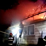 Incendiu la acoperișul unei case din Câmpulung (3)