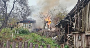 Incendiu la o casă bătrânească din localitatea Mioarele (2)