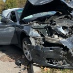 Pitești Accident cu trei autoturisme implicate pe pasarela stradă Crinului în zona Bazinului  (4)
