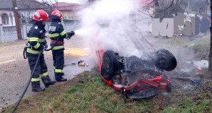 Autoturism s-a răsturnat în localitatea Dobrești