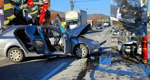Accident rutier grav, cu 4 victime în comuna Drăganu ,DN 7  (1)