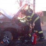 Accident între un autoturism și două căruțe la Topoloveni (1)