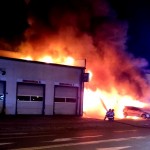 Incendiu la un service auto din zona CNCD (1)