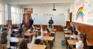 Preșcolari, elevi de gimnaziu și elevii de liceu s-au întâlnit cu polițiștii argeșeni (2)