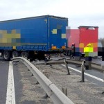 Accident la Bascov. Un camion și o mașină au fost implicate (1)