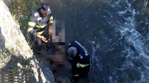 Bărbat găsit mort într-un şanţ de scurgere a apei