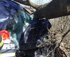 accident între Moșoaia și Poiana Lacului (2)