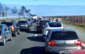 incendiu auto A1,Km 80 (2)