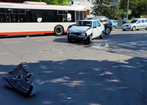 Accident rutier pe strada Libertății din Pitești (2)