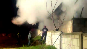 Incendiu produs la un garaj în comuna Coșești, satul Păcioiu (5)