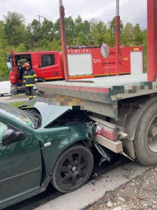 accident la Valea Mare Pravăț (2)