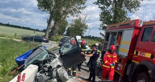 Accident grav în orașul Costești, cartierul Zorile, DJ 703B (1)