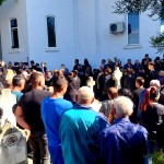 Parohul bisericii din cartierul Zorile din orașul Costești, a fost înmormântat în curtea lăcașului (4)