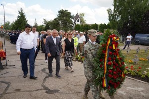 Ziua Eroilor, celebrată la Pitești (6)